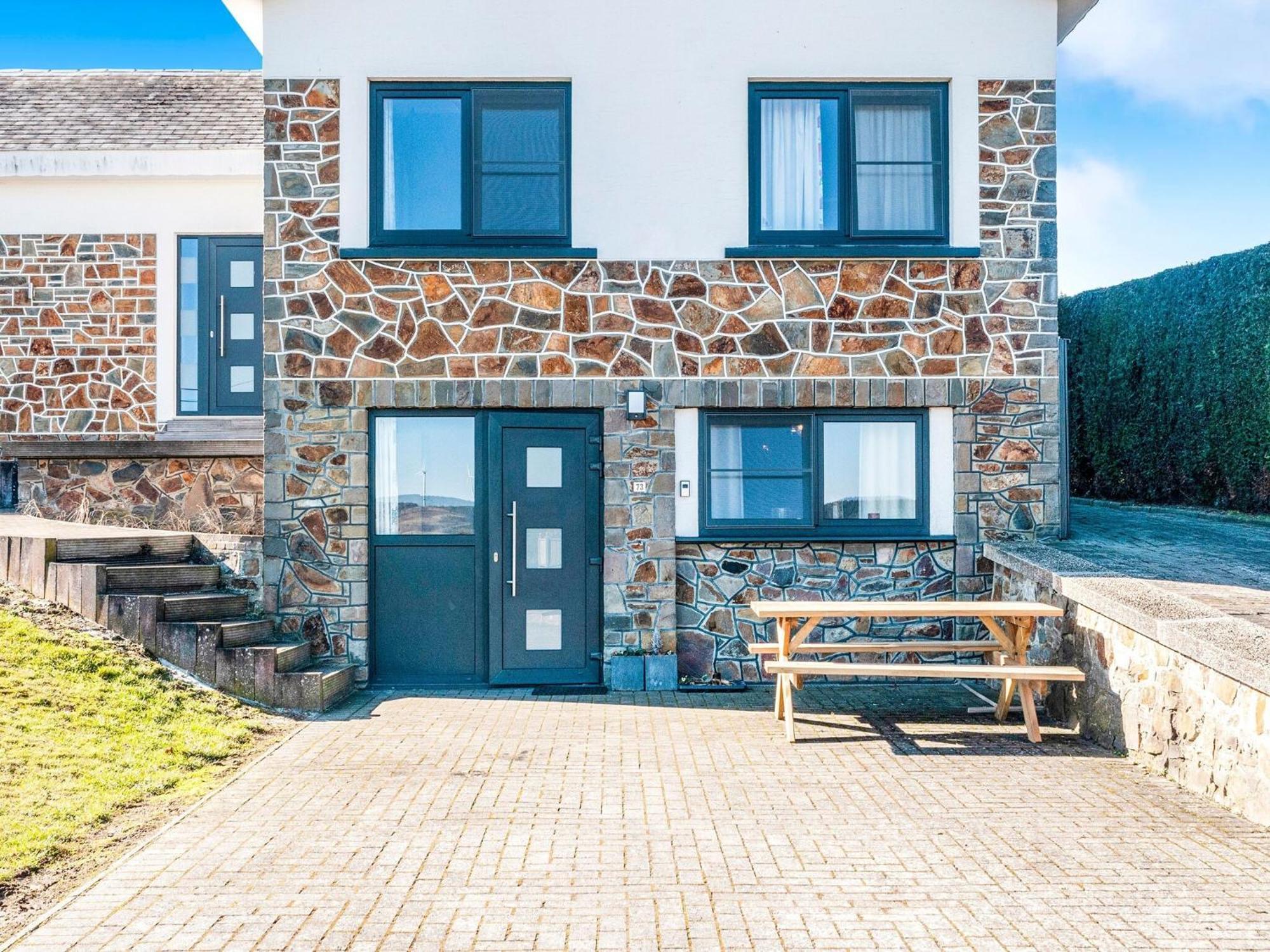 Sophisticated Holiday Home In Lierneux Near Forest Dış mekan fotoğraf